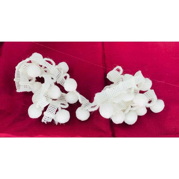Pom Pom Fringe Trim White 1/2 Inch Scalloped 1 Yard Finish New Edging Crafting - Picture 5 of 5